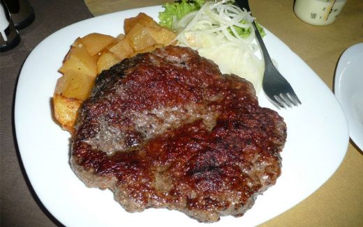 Balkan Köftesi Tarifi ve Malzemeleri