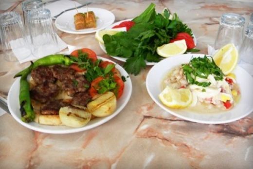 Köfte Piyaz Tarifi ve Malzemeleri