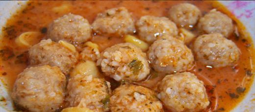 Pirinçli Köfte Tarifi ve Malzemeleri