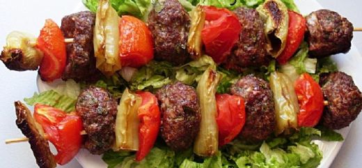 Şiş Köfte Tarifi ve Malzemeleri