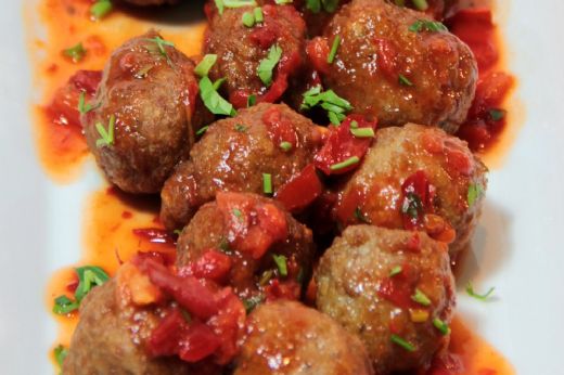 Soslu Köfte Tarifi ve Malzemeleri